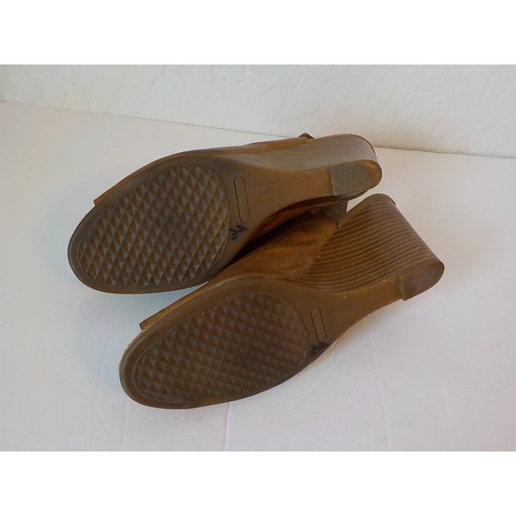 Aerosoles Heelrest Up Close Wedge Pumps Women 10M Open Toe Brown Faux Leather - Picture 12 of 12